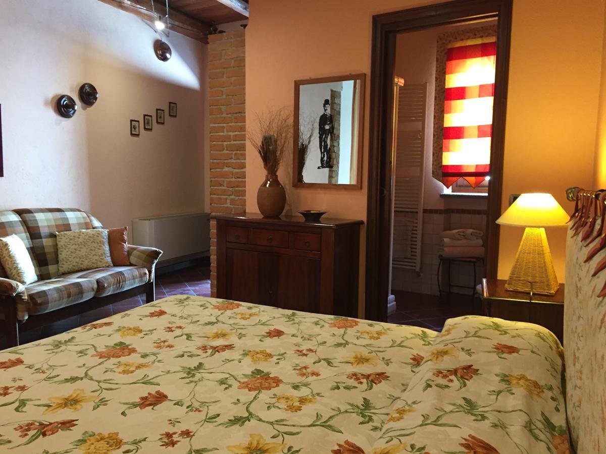 Bed and Breakfast Cascina Baresane Alba  Zewnętrze zdjęcie