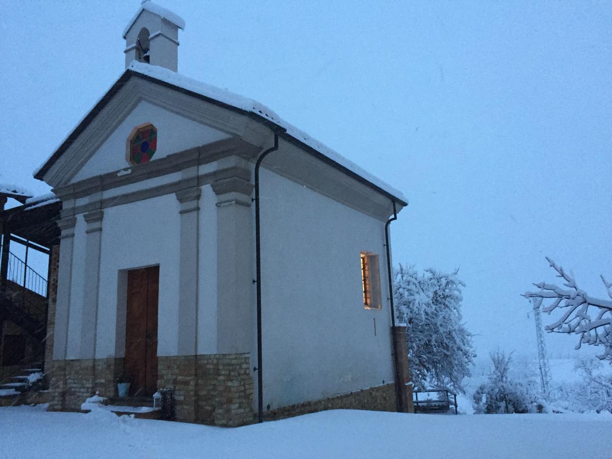 Bed and Breakfast Cascina Baresane Alba  Zewnętrze zdjęcie