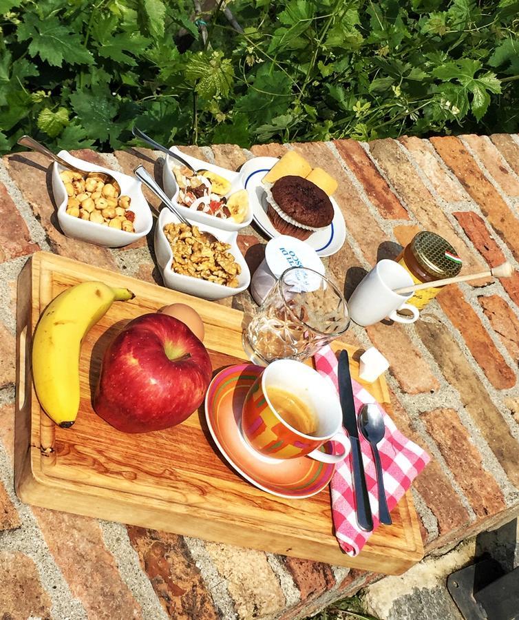 Bed and Breakfast Cascina Baresane Alba  Zewnętrze zdjęcie